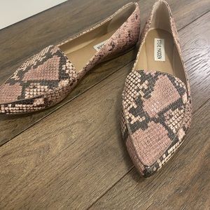 Steve Madden feather loafers excellent condition